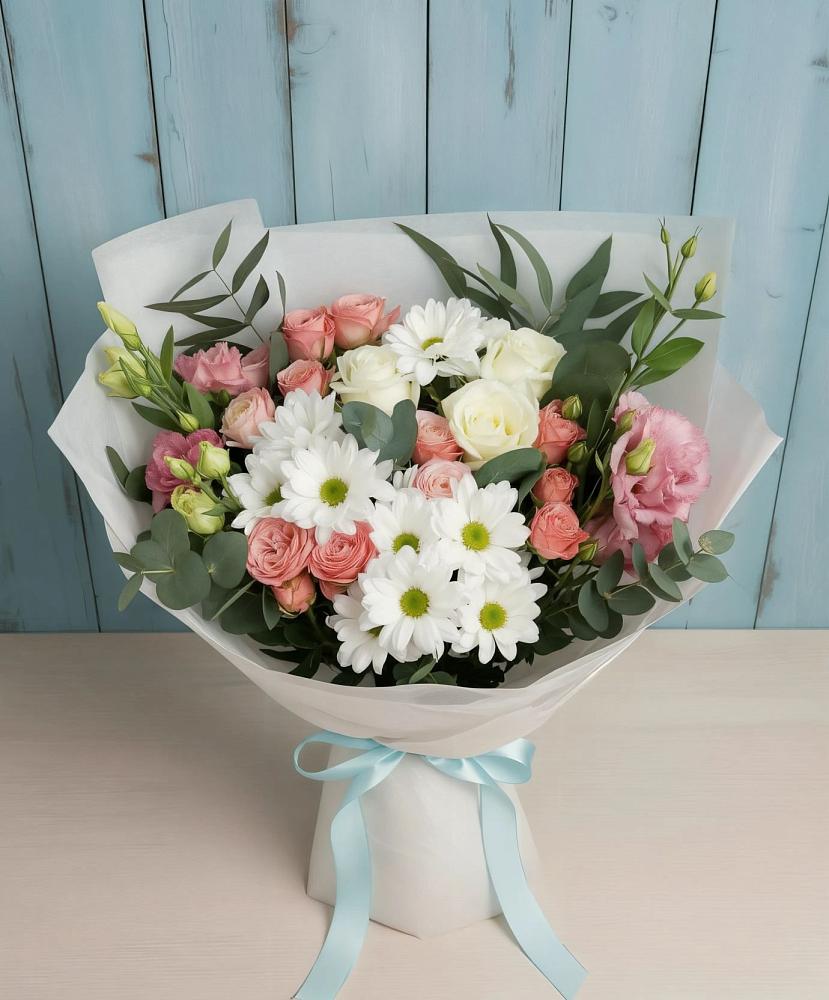 Букет цветов из: Розы, Лизиантусы и Хризантемы в Северка