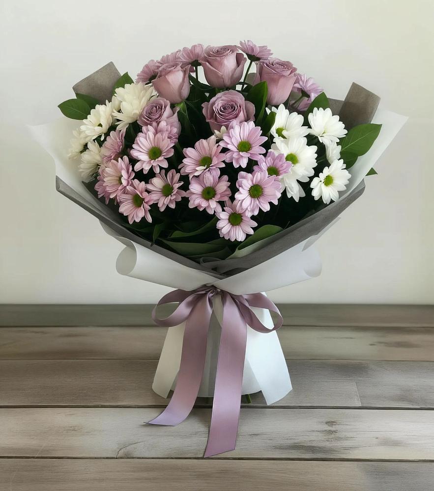 Букет цветов из: Хризантемы и Розы в Северка