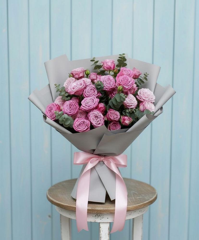 Букет цветов из: Розы в Северка