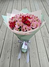 Букет цветов из:  Альстромерии в Северка