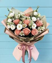 Букет цветов из:  Розы, Альстромерии и Лизиантусы в Северка