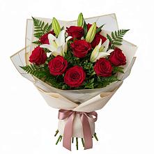 Букет цветов из:  Лилии и Розы в Северка