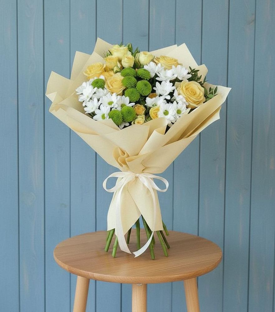 Букет цветов из: Хризантемы и Розы в Северка