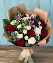 Букет цветов из:  Розы и Альстромерии в Северка