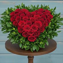 Цветочная композиция из Розы в виде сердца #REPLACE_PRED# Северка