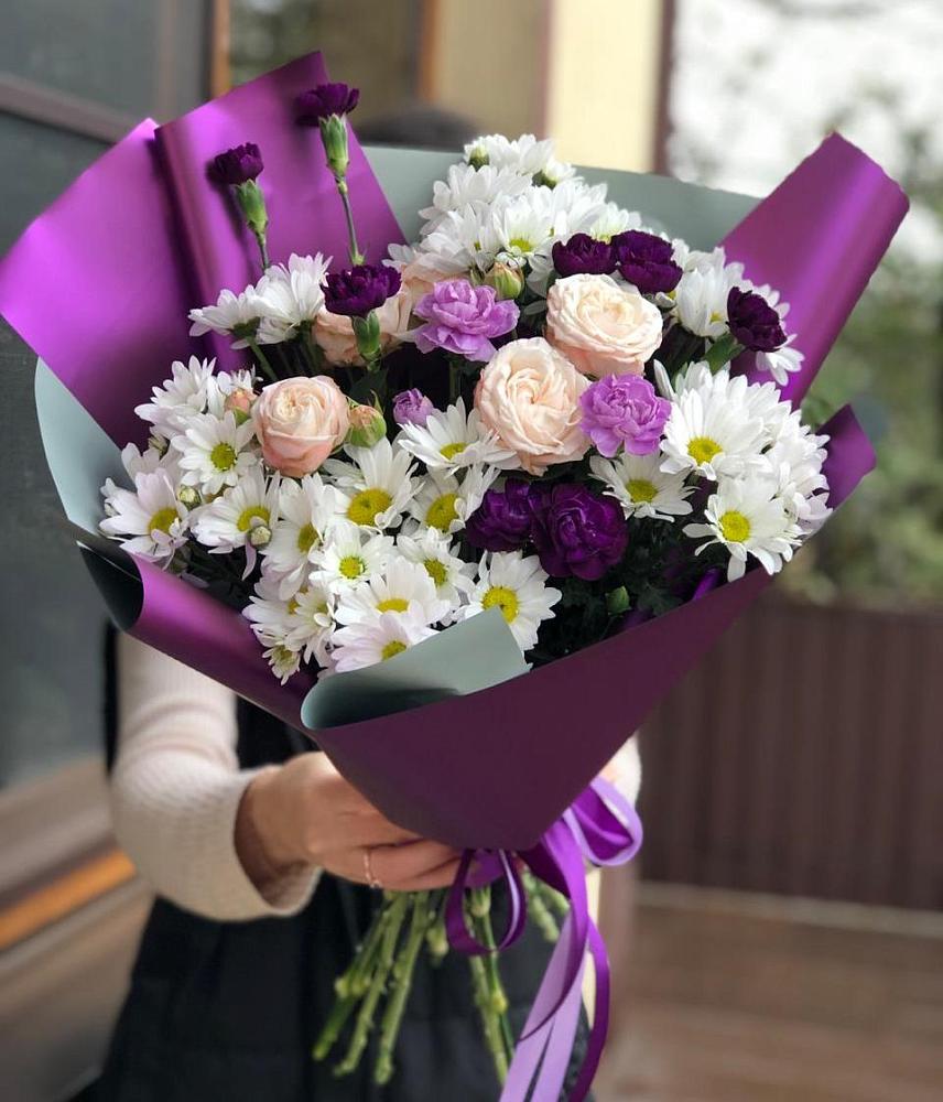 Букет цветов из: Хризантемы, Гвоздики и Розы в Северка