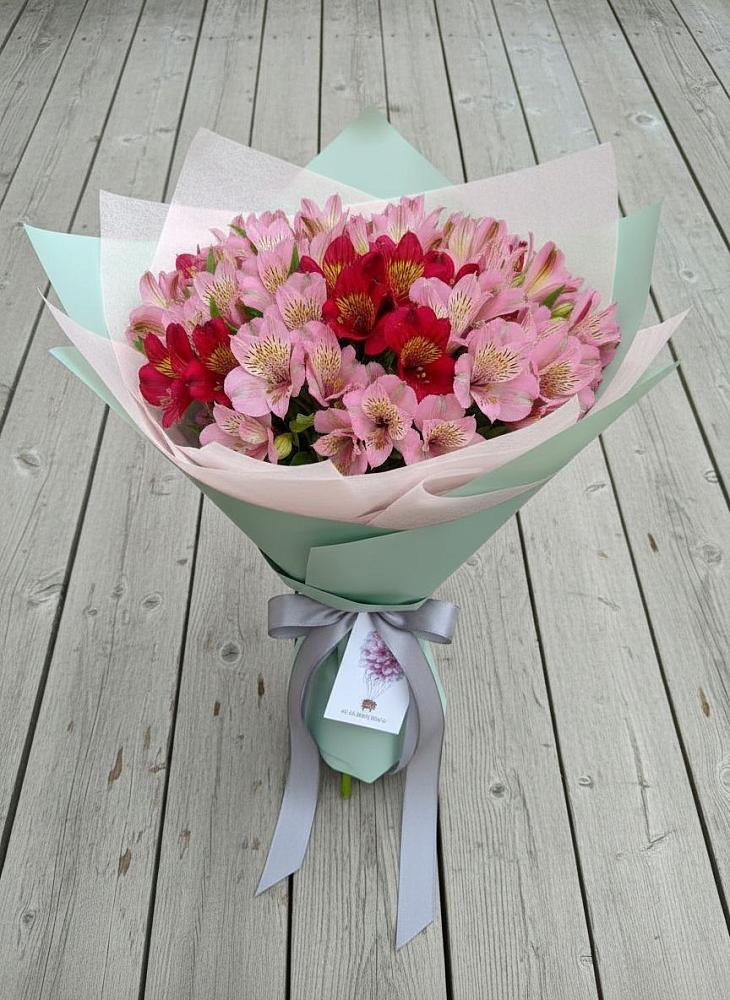Букет цветов из: Альстромерии в Северка