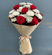 Букет цветов из:  Розы и Хризантемы в Северка