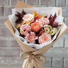 Букет цветов из:  Гвоздики, Хризантемы и Розы в Северка
