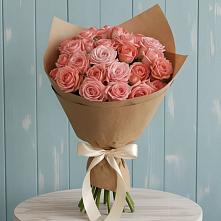 Букет цветов из:  Розы в Северка
