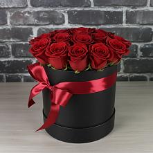 Цветочная композиция из Розы в шляпной коробке в Северка