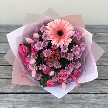 Букет цветов из:  Розы, Герберы и Хризантемы в Северка