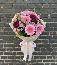 Букет цветов из:  Герберы и Хризантемы в Северка
