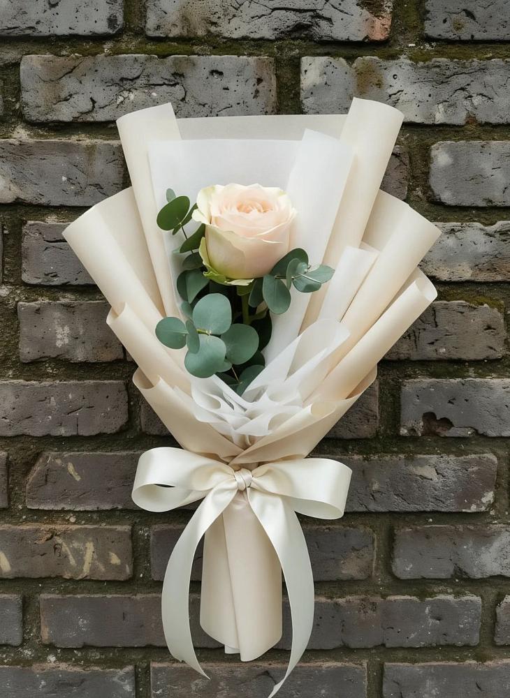 Букет цветов из: Розы в Северка