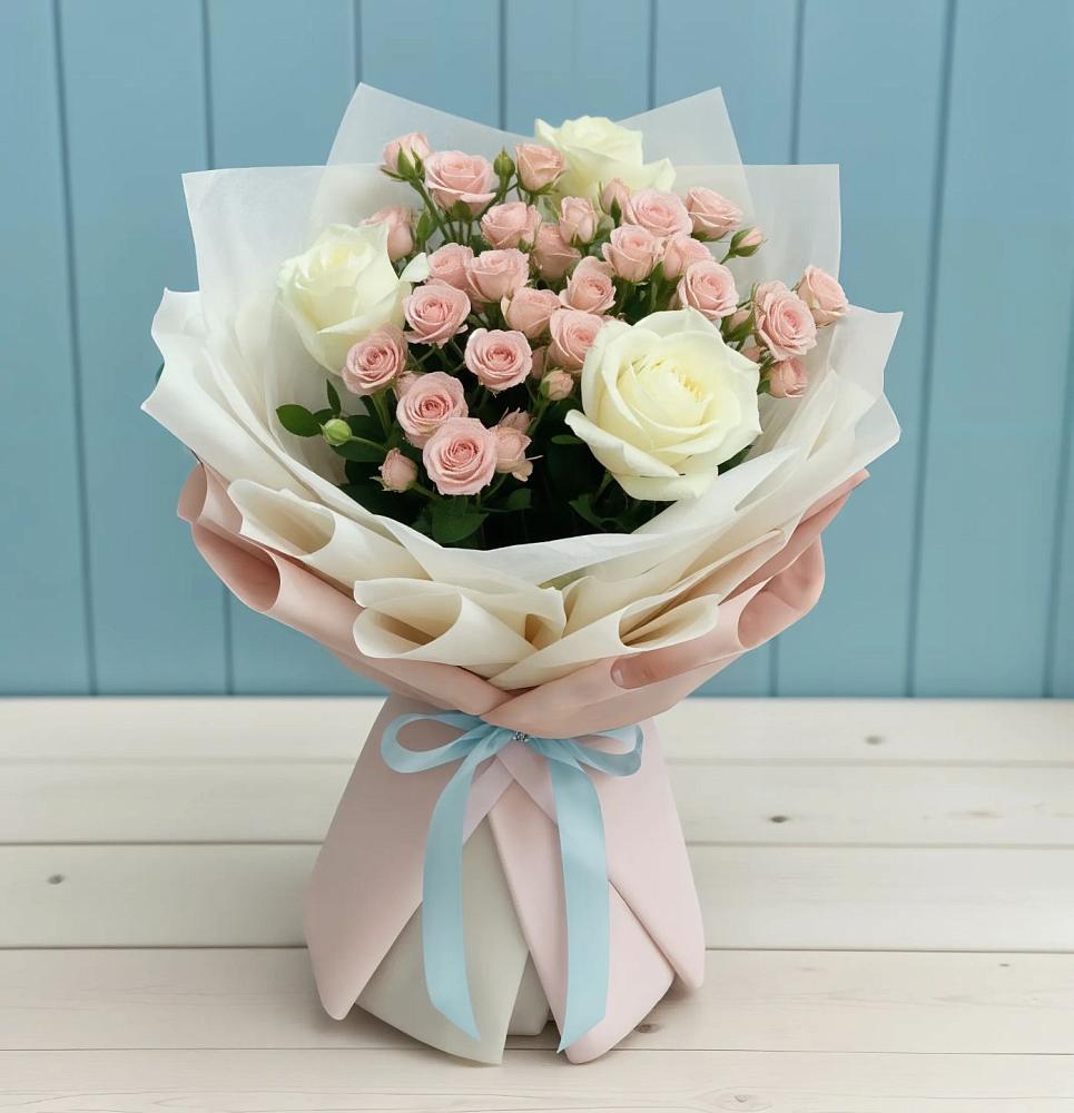 Букет цветов из: Розы в Северка