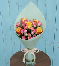 Букет цветов из:  Розы в Северка