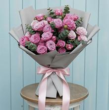 Букет цветов из:  Розы в Северка